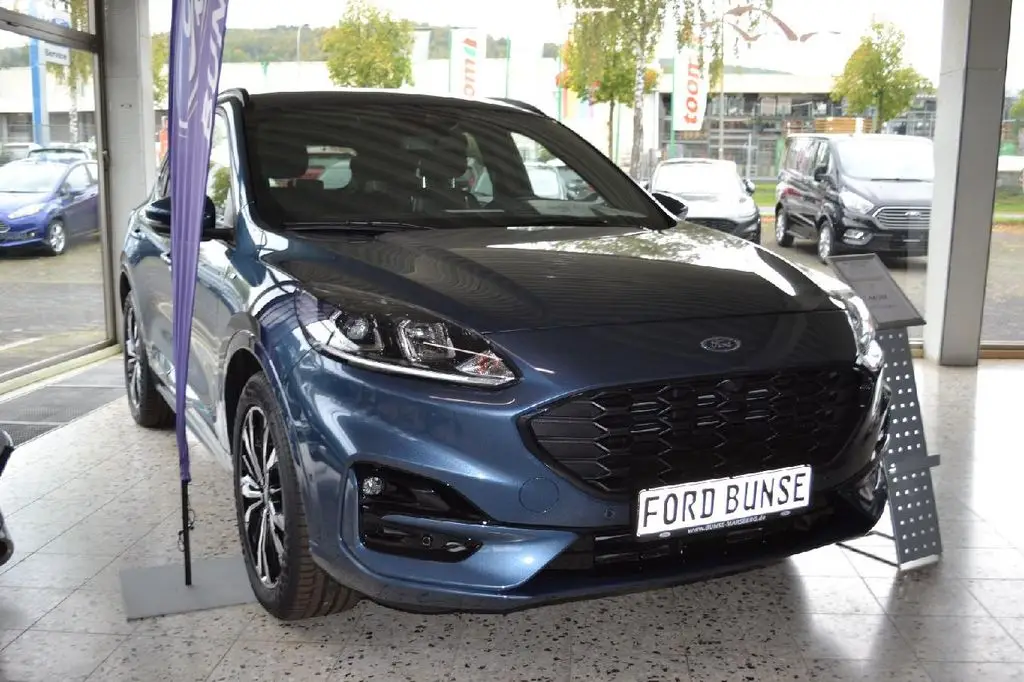 Photo 1 : Ford Kuga 2023 Petrol