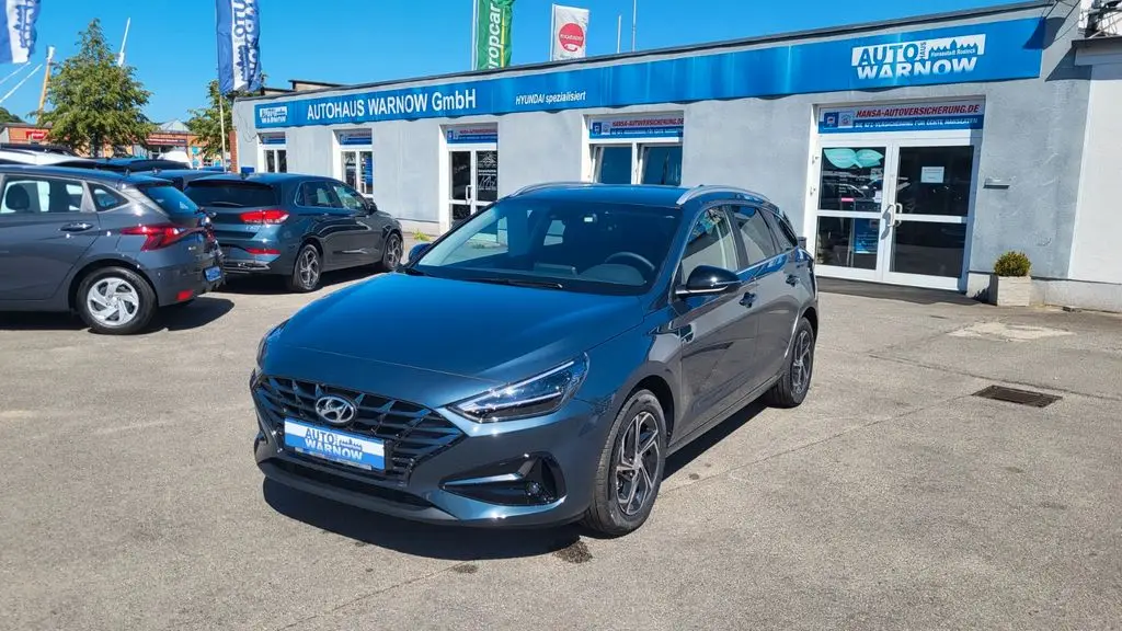 Photo 1 : Hyundai I30 2023 Petrol