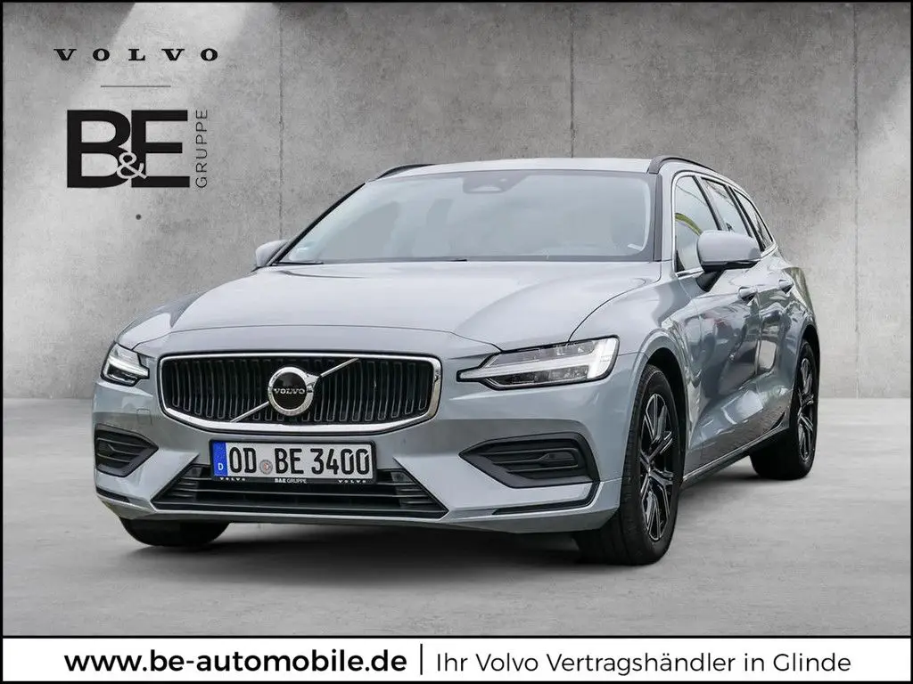 Photo 1 : Volvo V60 2023 Diesel