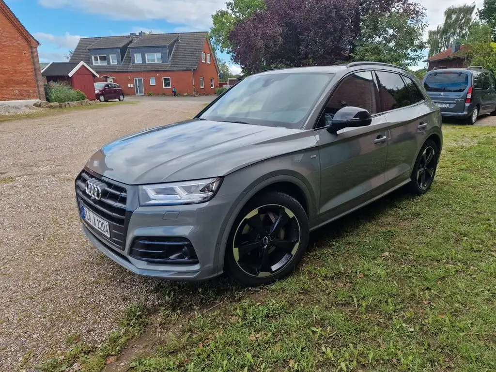 Photo 1 : Audi Q5 2019 Diesel