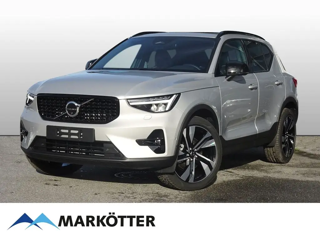 Photo 1 : Volvo Xc40 2024 Petrol