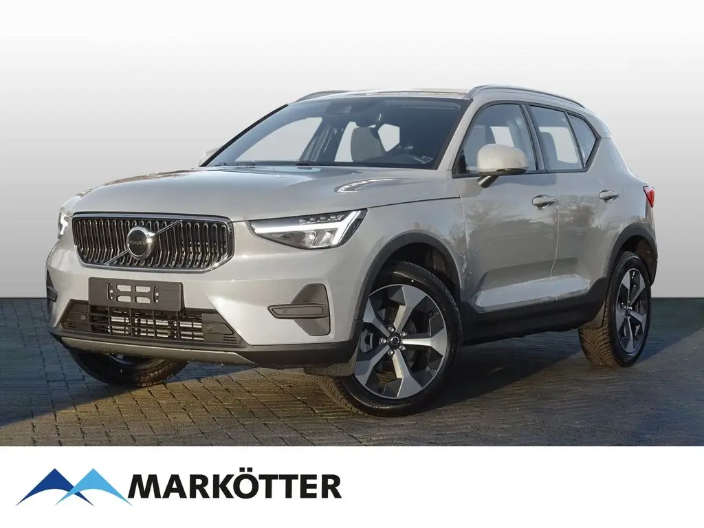 Photo 1 : Volvo Xc40 2024 Petrol