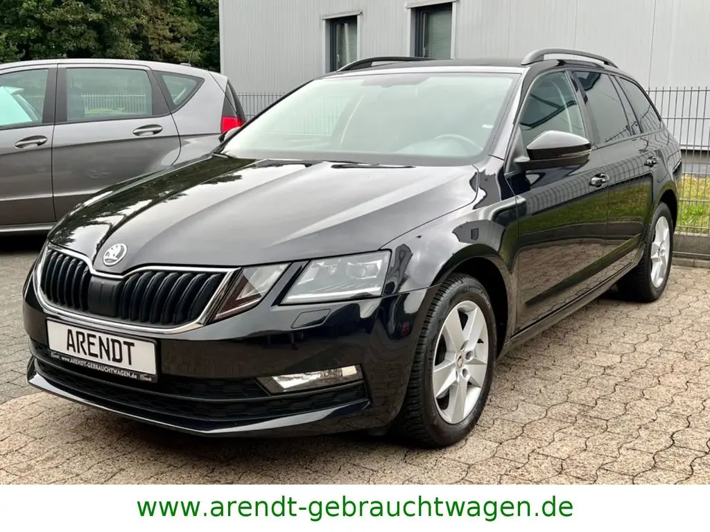 Photo 1 : Skoda Octavia 2018 Petrol