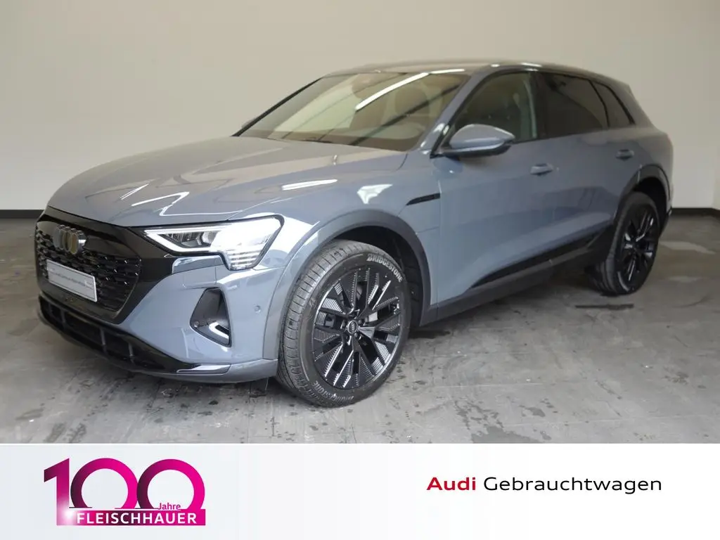 Photo 1 : Audi Q8 2023 Non renseigné