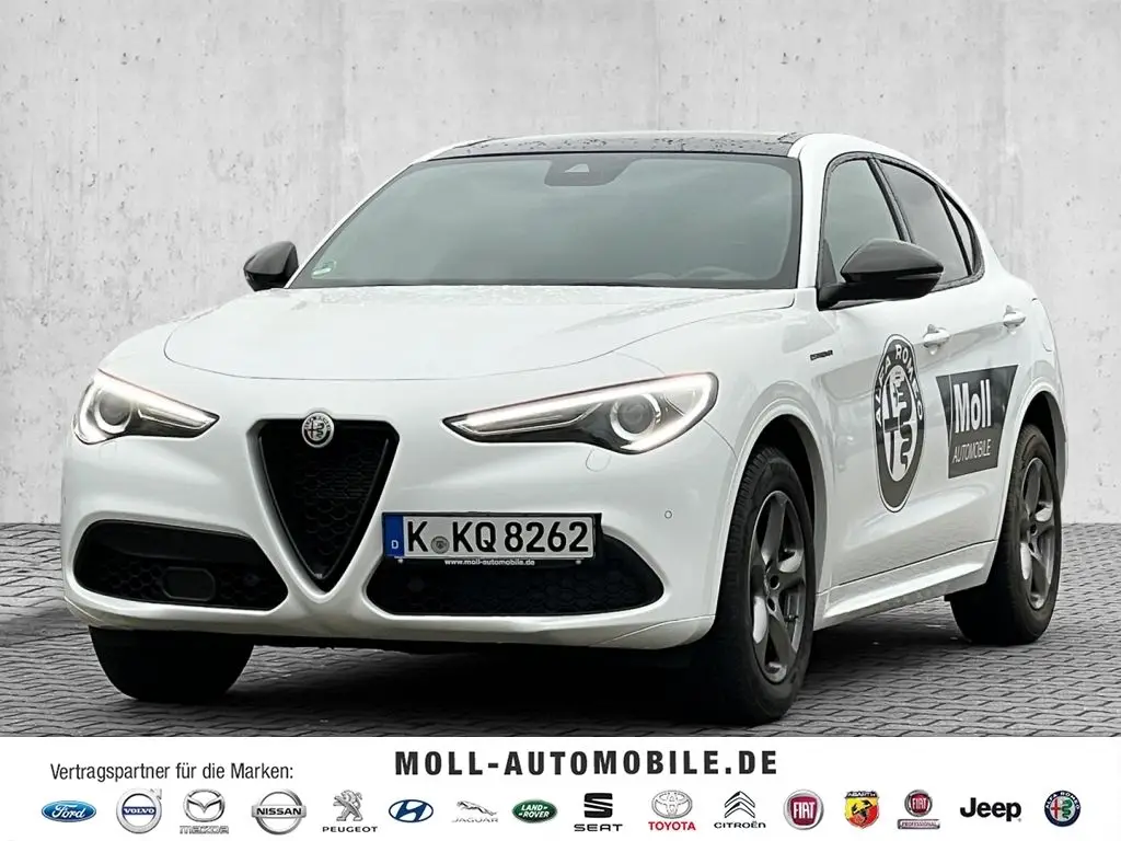 Photo 1 : Alfa Romeo Stelvio 2022 Essence