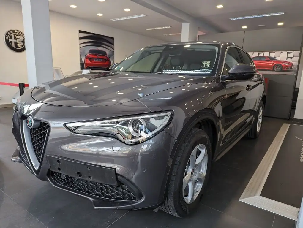 Photo 1 : Alfa Romeo Stelvio 2018 Petrol