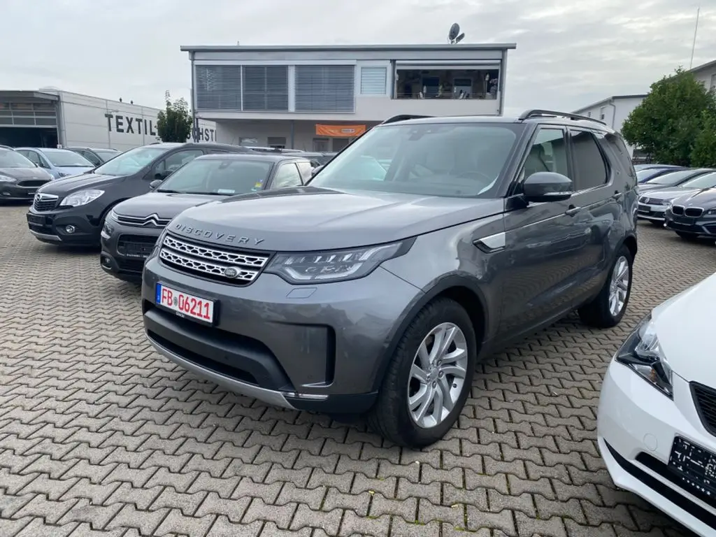 Land Rover Discovery 5 HSE SD4 7Sitzer Pano
