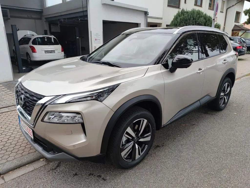 Photo 1 : Nissan X-trail 2023 Petrol