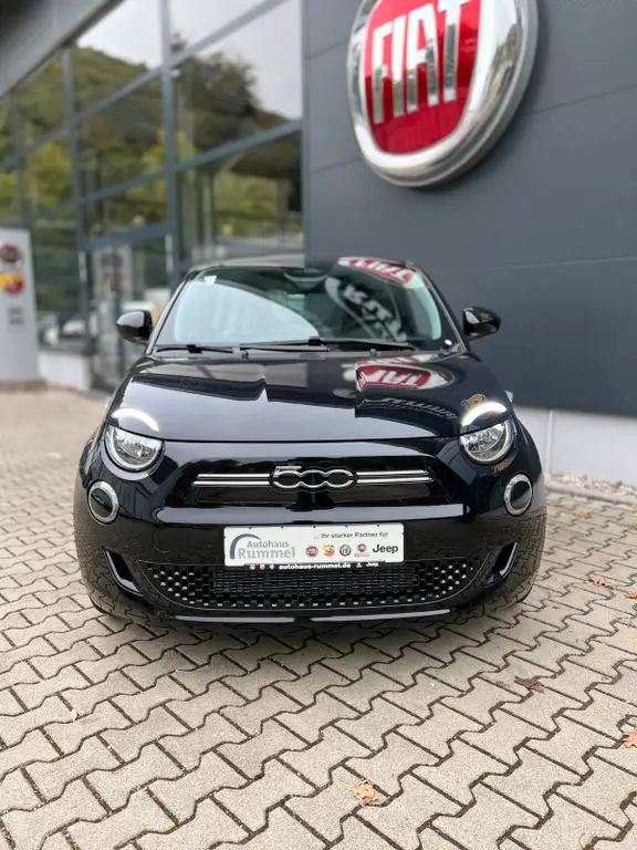 Photo 1 : Fiat 500 2023 Non renseigné