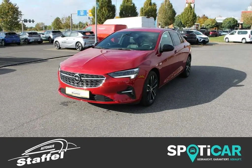 Photo 1 : Opel Insignia 2020 Essence