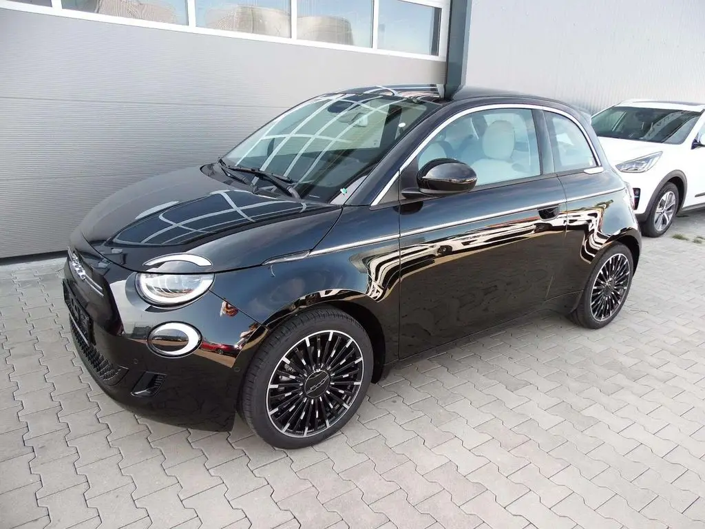 Photo 1 : Fiat 500 2023 Non renseigné