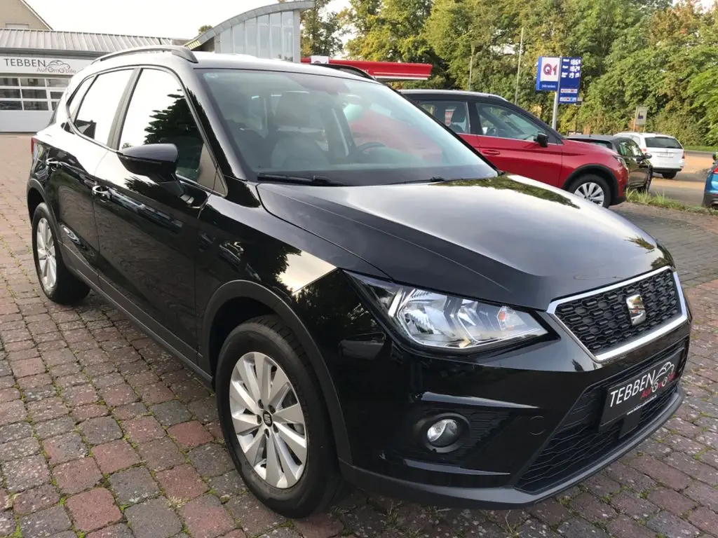 Photo 1 : Seat Arona 2018 Petrol