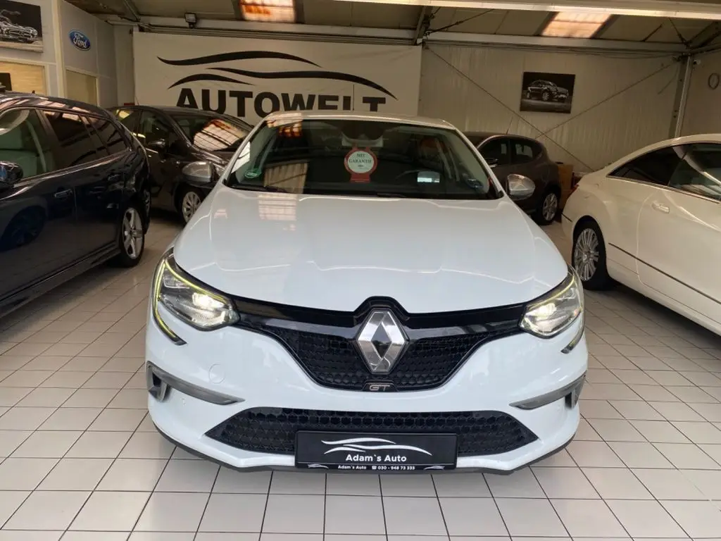 Photo 1 : Renault Megane 2017 Essence