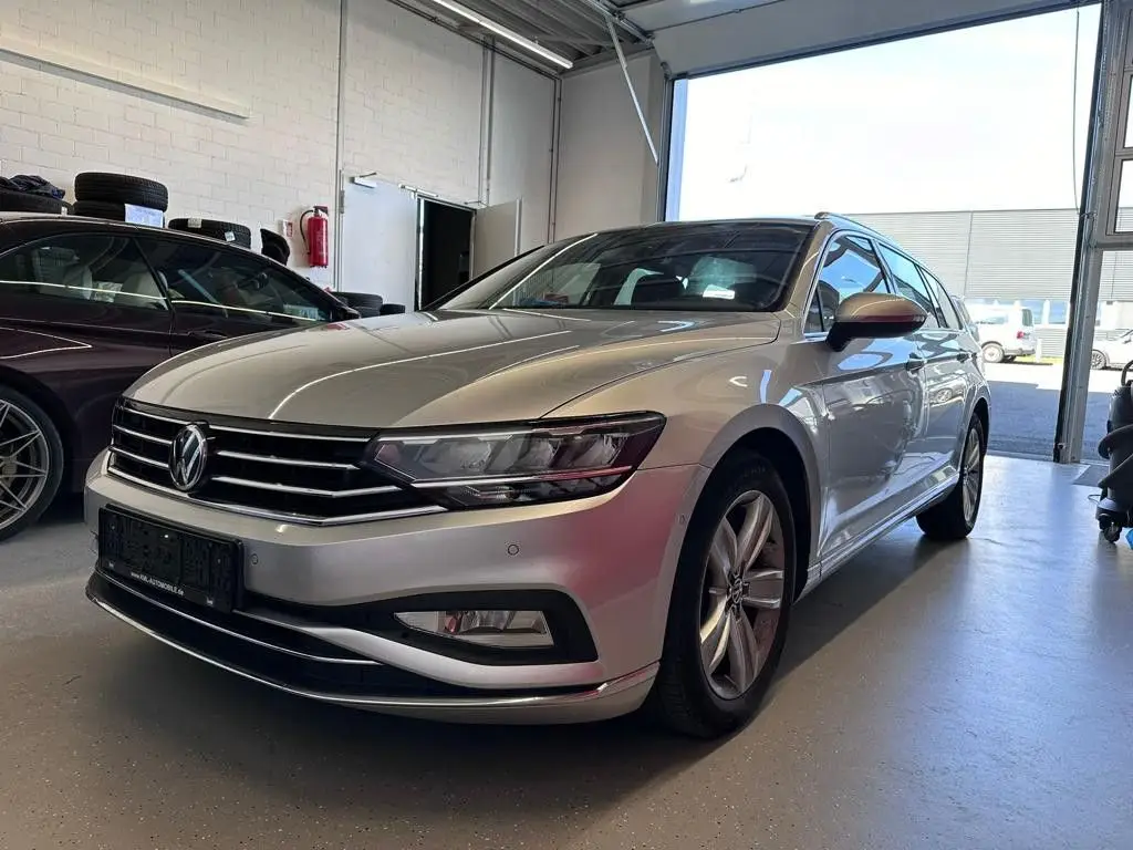 Photo 1 : Volkswagen Passat 2020 Diesel