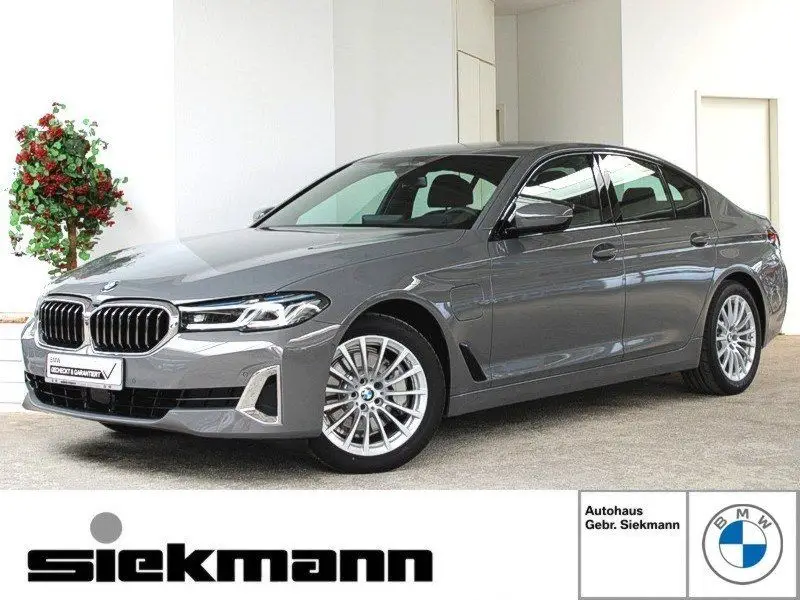 Photo 1 : Bmw Serie 5 2021 Hybrid