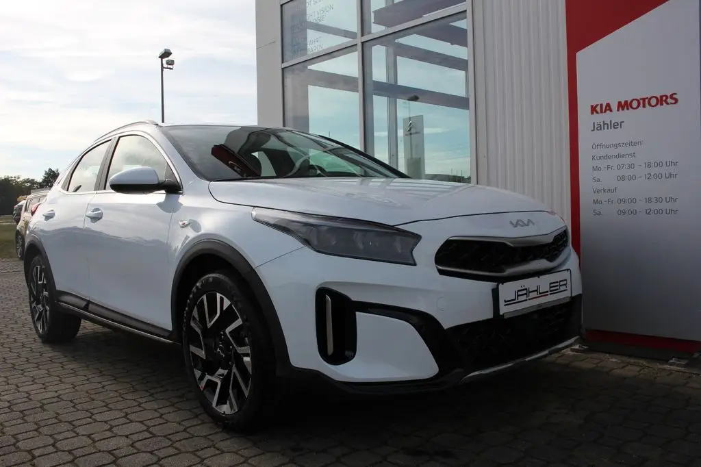 Photo 1 : Kia Xceed 2023 Essence