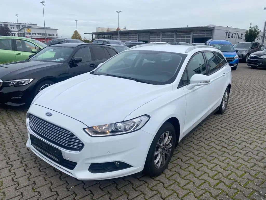 Photo 1 : Ford Mondeo 2018 Essence