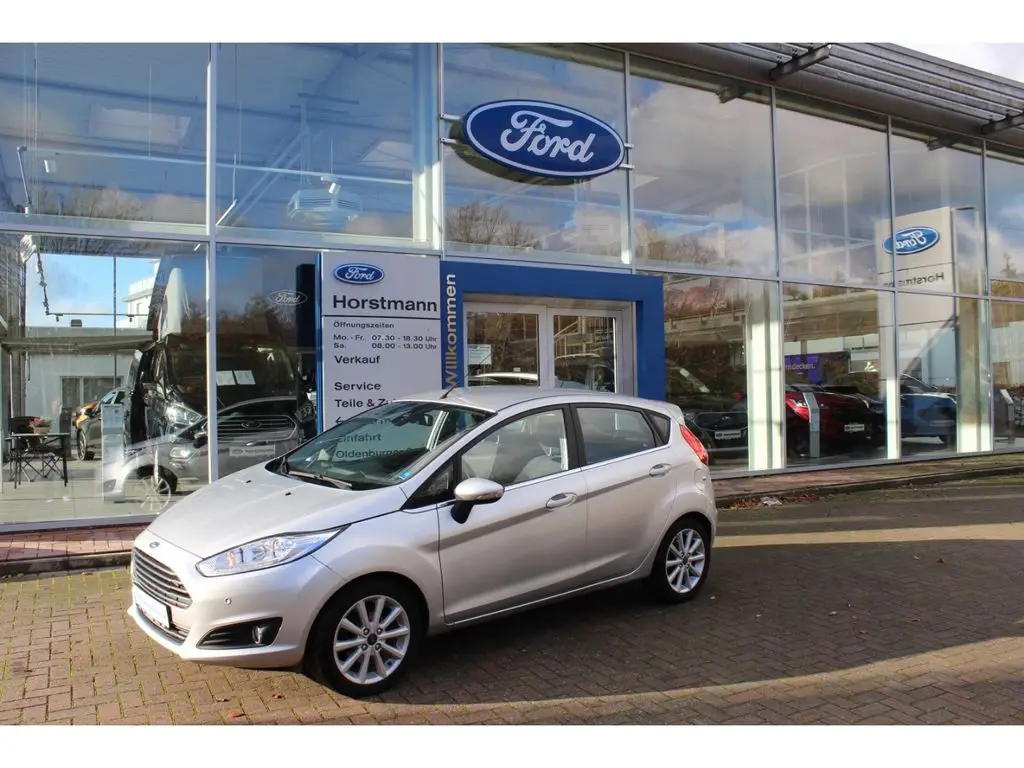 Photo 1 : Ford Fiesta 2015 Petrol