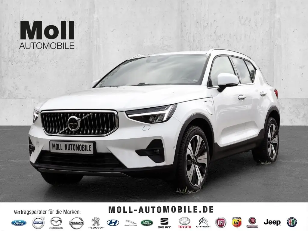 Photo 1 : Volvo Xc40 2023 Hybride