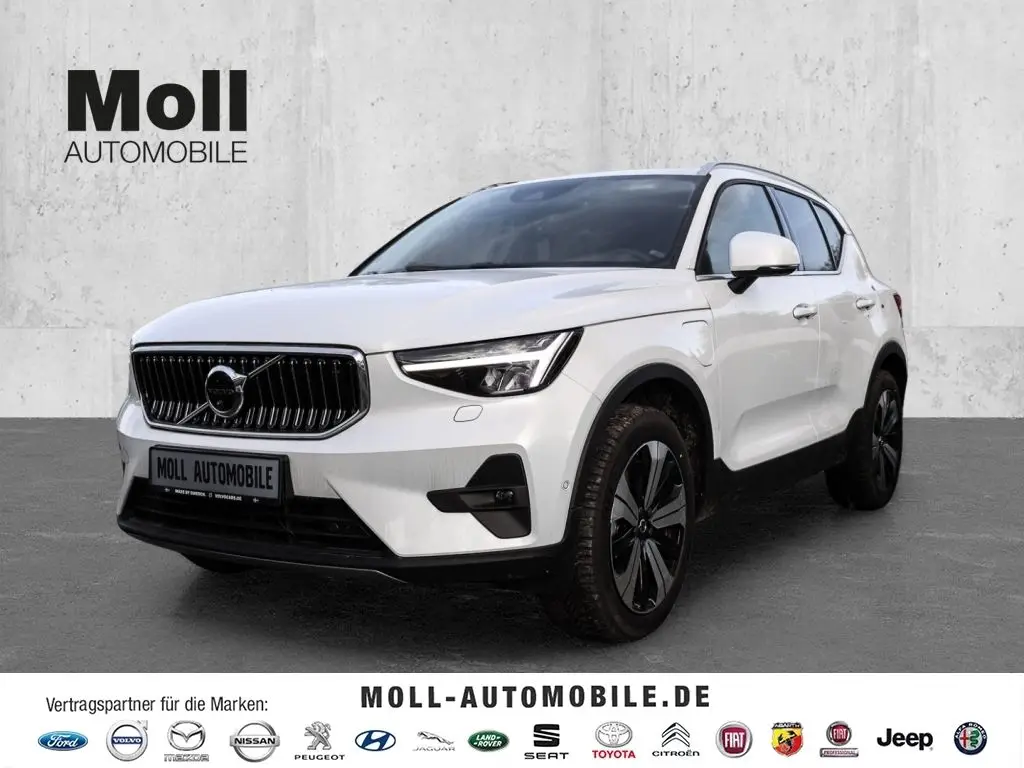 Photo 1 : Volvo Xc40 2023 Hybride