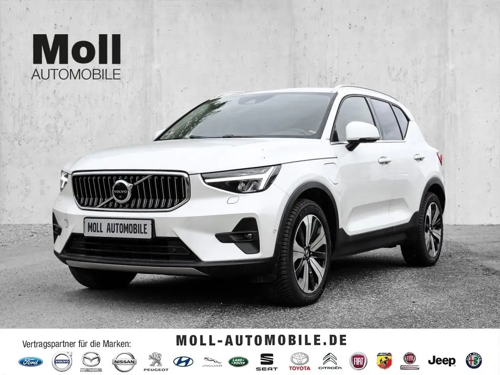 Photo 1 : Volvo Xc40 2023 Hybride