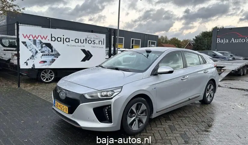 Photo 1 : Hyundai Ioniq 2018 Non renseigné