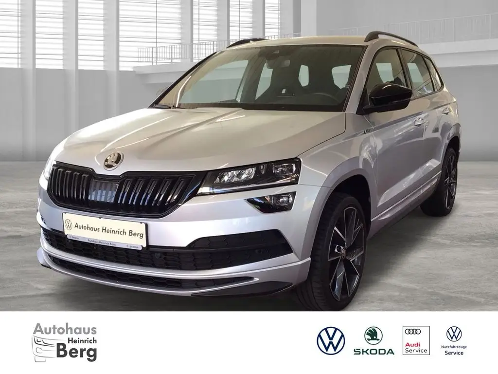 Photo 1 : Skoda Karoq 2020 Essence