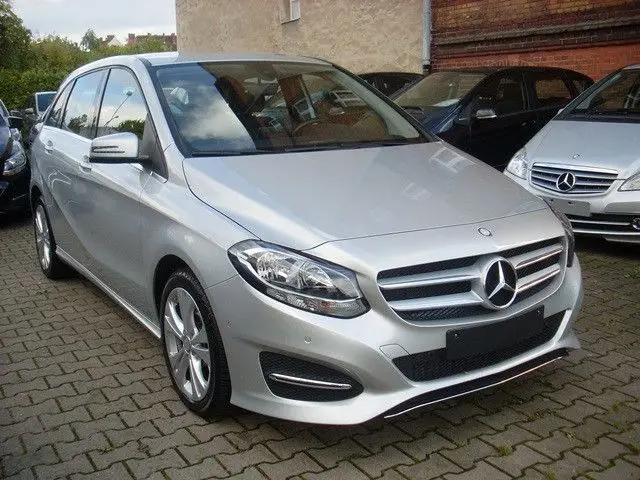 Photo 1 : Mercedes-benz Classe B 2015 Petrol