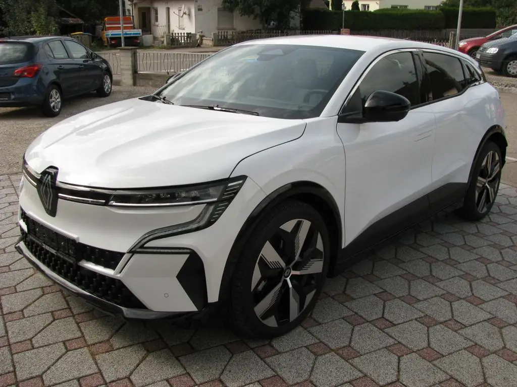 Photo 1 : Renault Megane 2022 Non renseigné