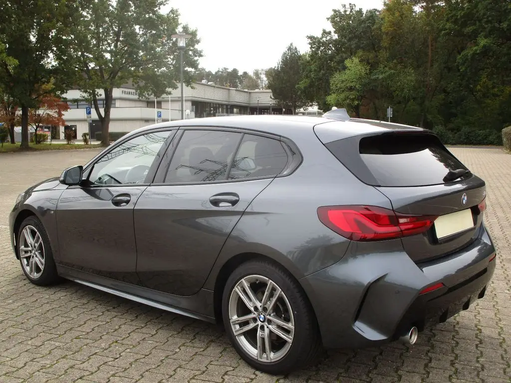 Photo 1 : Bmw Serie 1 2019 Petrol