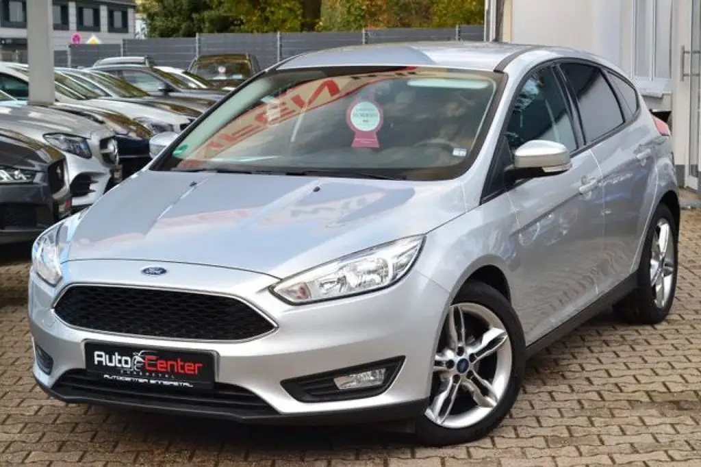 Photo 1 : Ford Focus 2016 Essence