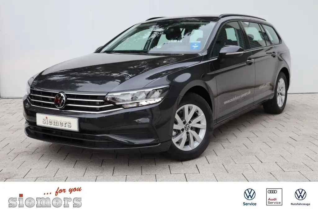 Photo 1 : Volkswagen Passat 2023 Essence