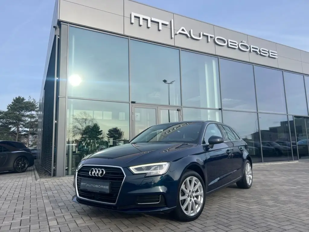 Photo 1 : Audi A3 2019 Diesel