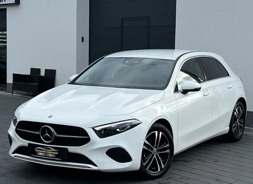 Photo 1 : Mercedes-benz Classe A 2023 Petrol