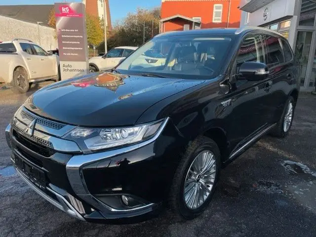 Photo 1 : Mitsubishi Outlander 2021 Hybride