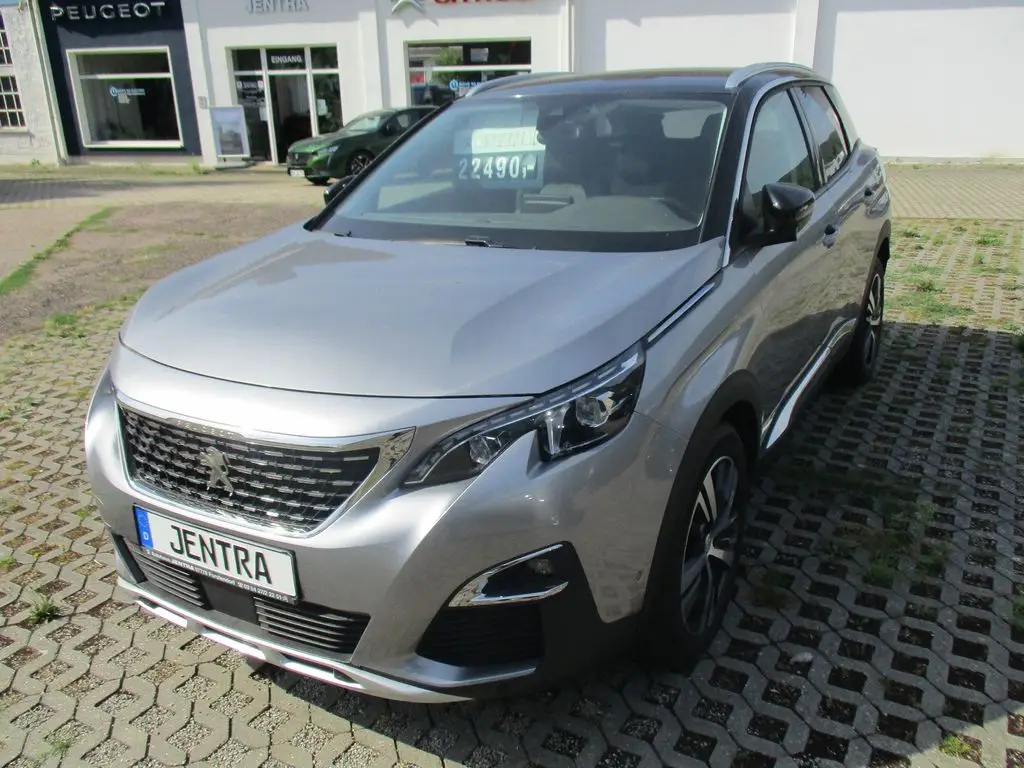 Photo 1 : Peugeot 3008 2018 Diesel