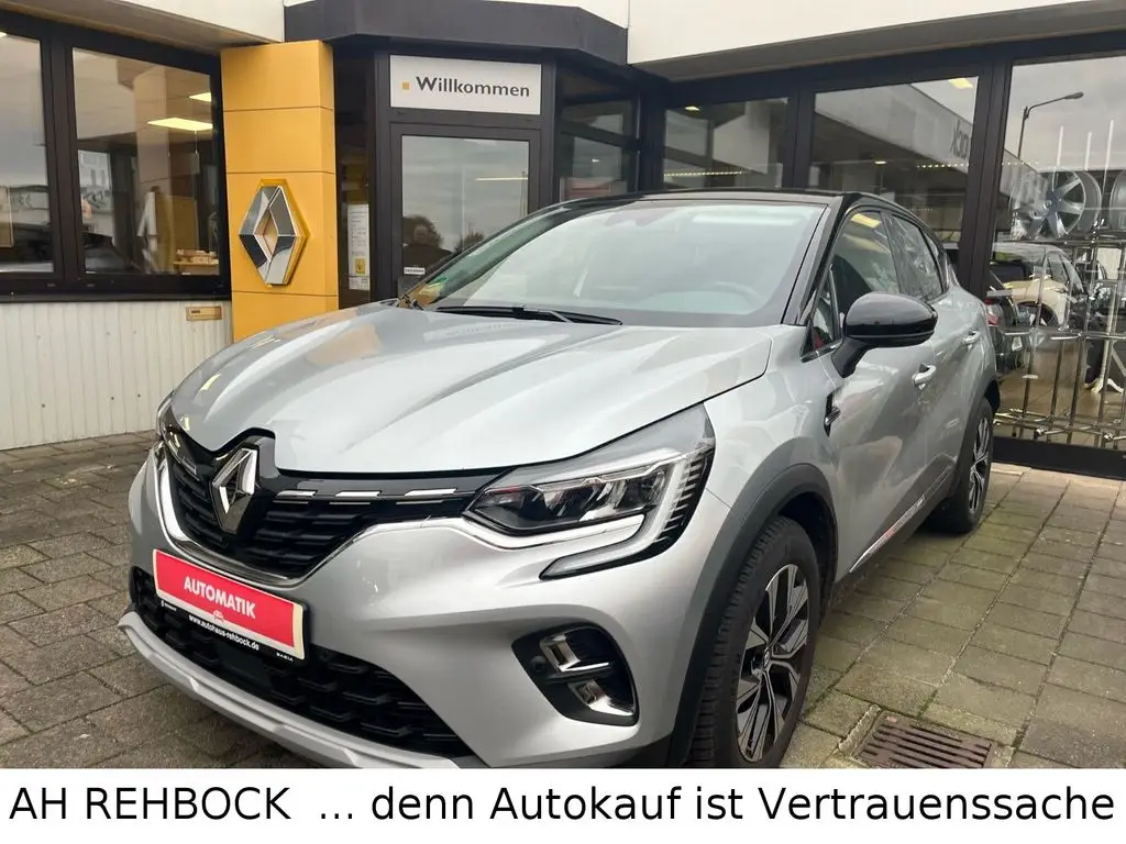 Photo 1 : Renault Captur 2023 Petrol