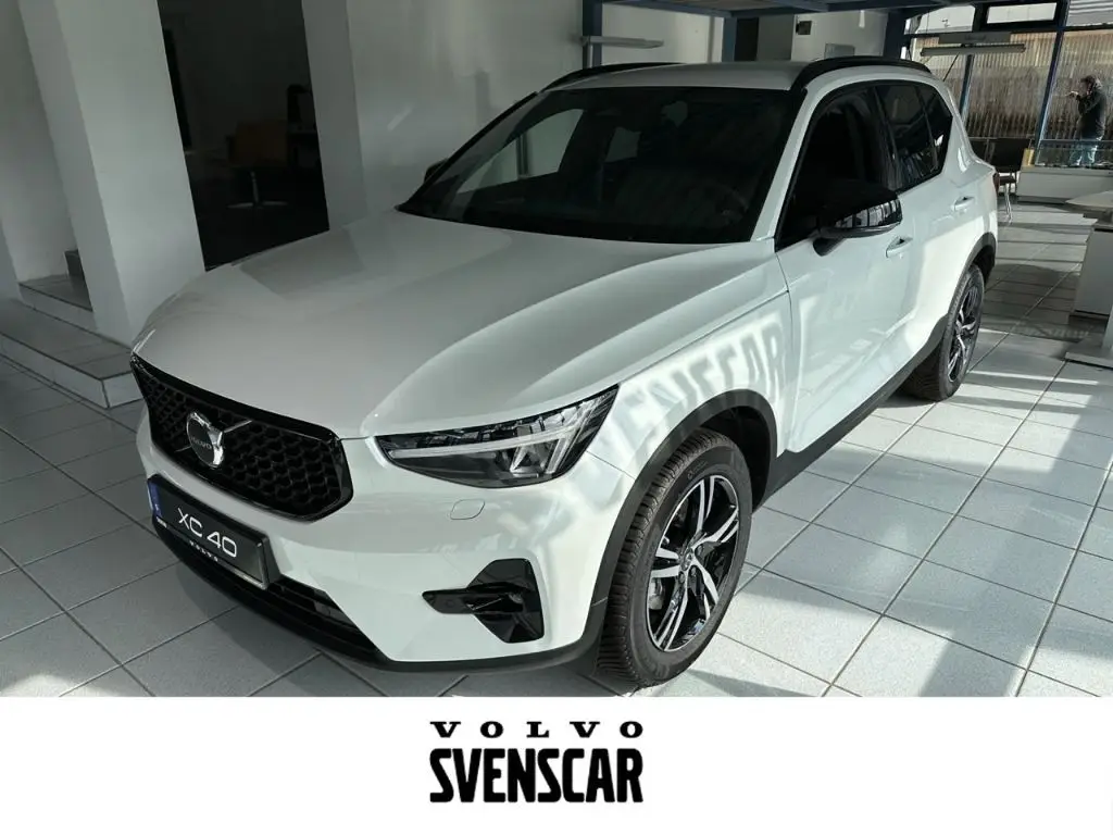 Photo 1 : Volvo Xc40 2023 Petrol