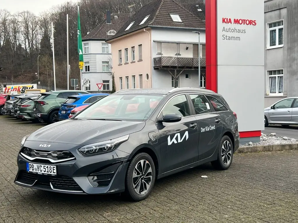 Photo 1 : Kia Ceed 2023 Hybrid