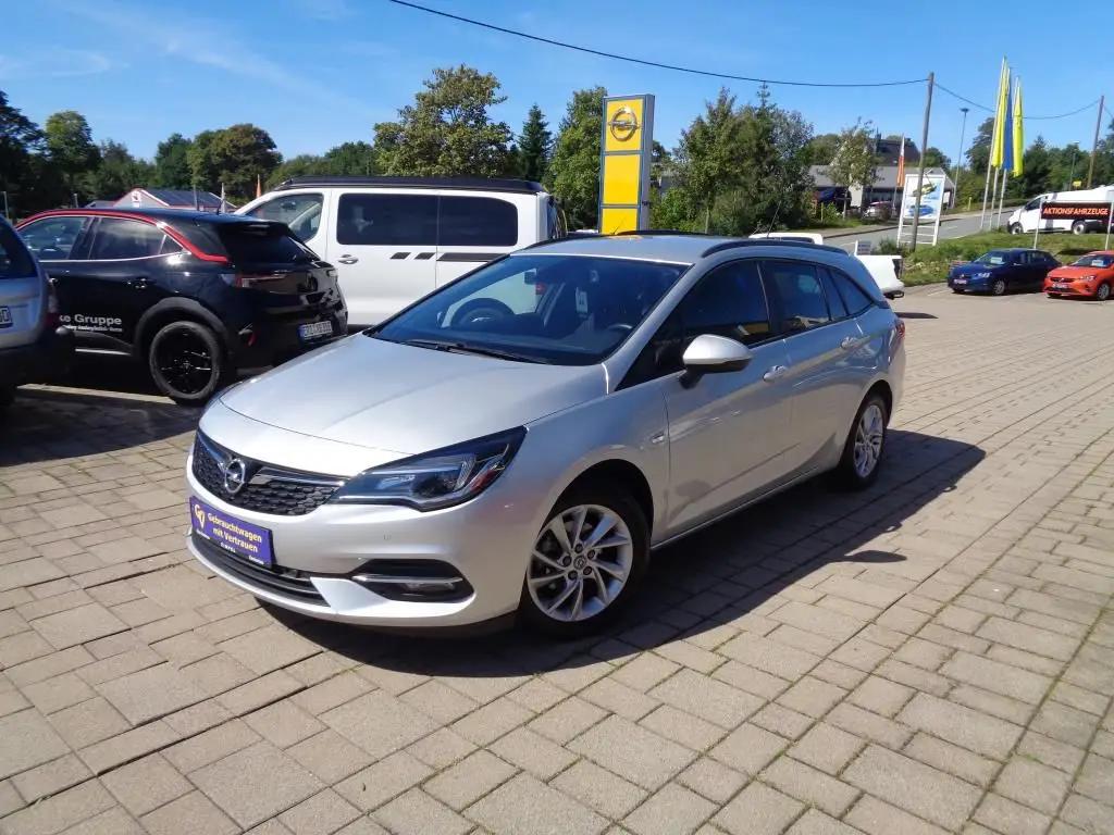 Photo 1 : Opel Astra 2020 Petrol