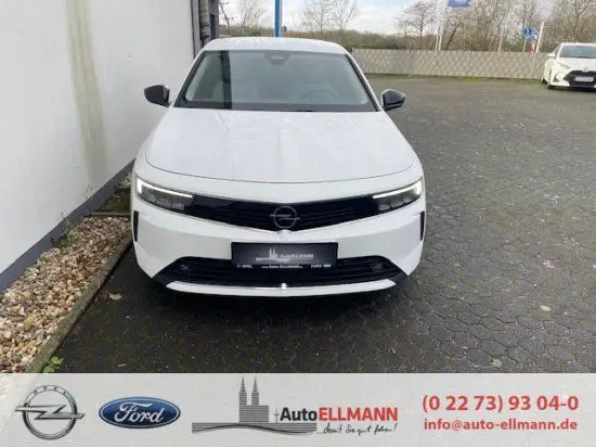 Photo 1 : Opel Astra 2022 Petrol