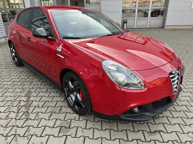 Photo 1 : Alfa Romeo Giulietta 2015 Essence