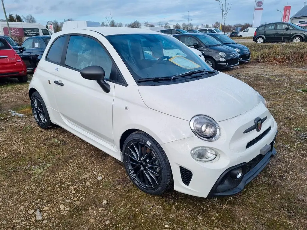 Photo 1 : Abarth 595 2024 Essence