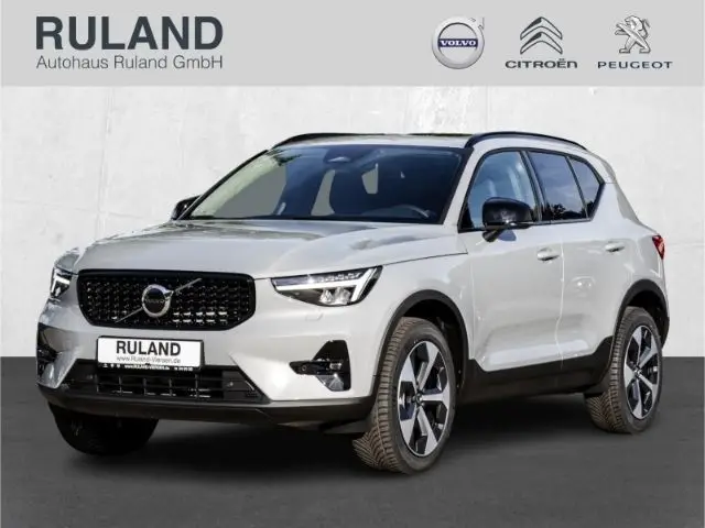 Photo 1 : Volvo Xc40 2023 Petrol