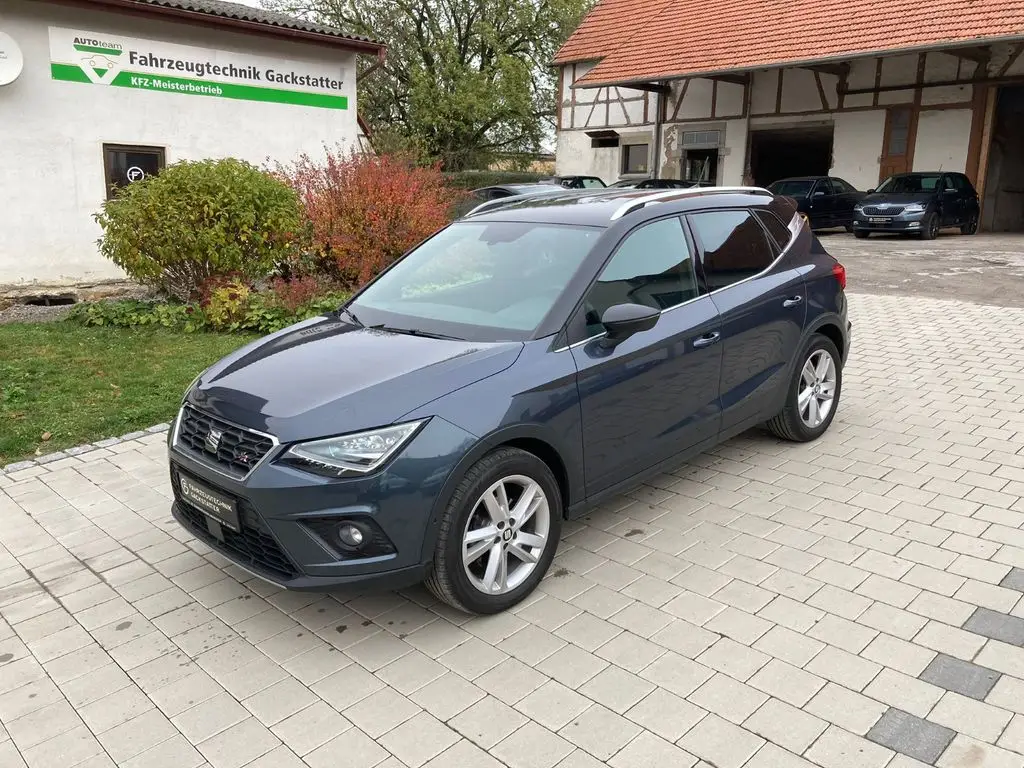 Photo 1 : Seat Arona 2020 Petrol