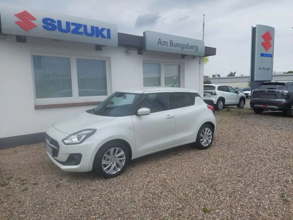 Photo 1 : Suzuki Swift 2023 Hybride