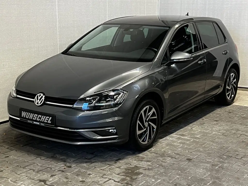 Photo 1 : Volkswagen Golf 2019 Essence