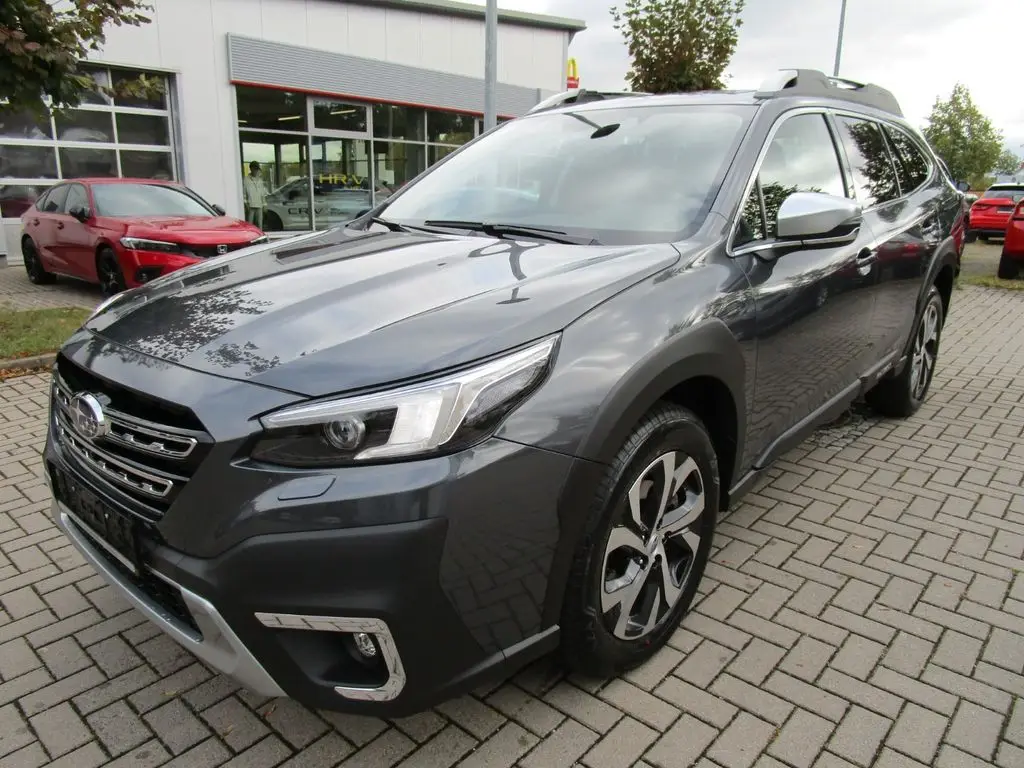 Photo 1 : Subaru Outback 2023 Essence