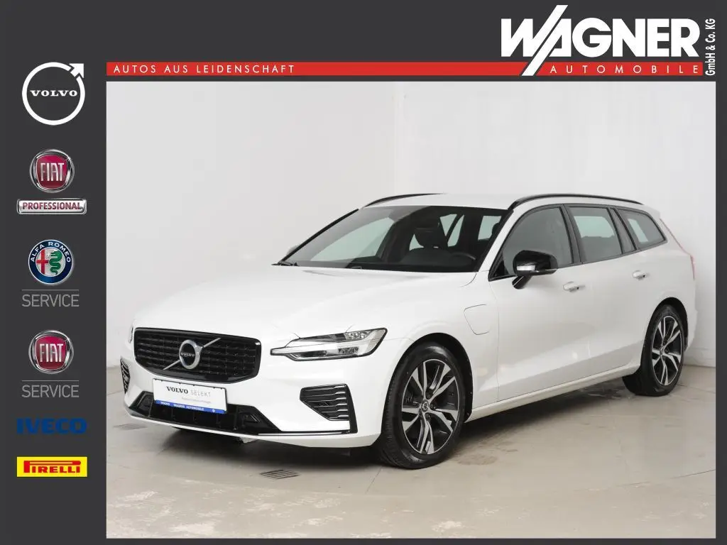 Photo 1 : Volvo V60 2020 Hybride