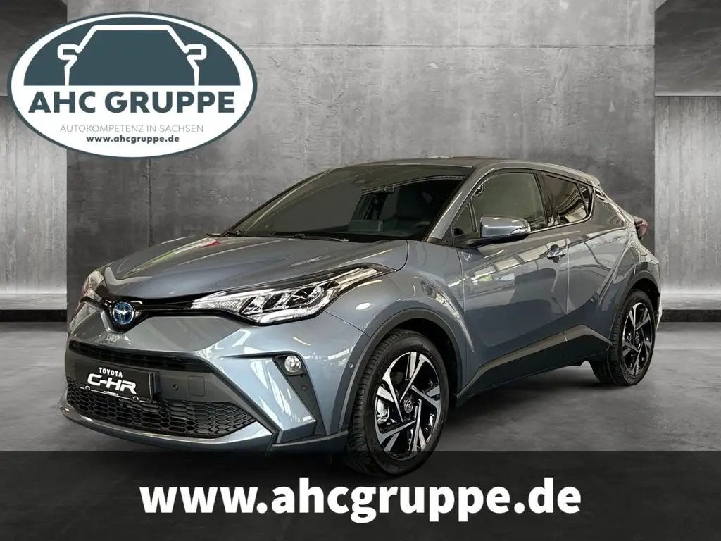 Photo 1 : Toyota C-hr 2023 Petrol